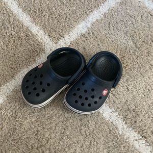 Toddler crocs size 5